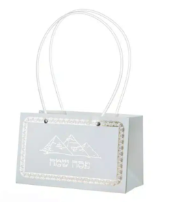 תיקי נייר מפלסטיק 22/10.5/13.5 ס"מ- פסח שמח זהב